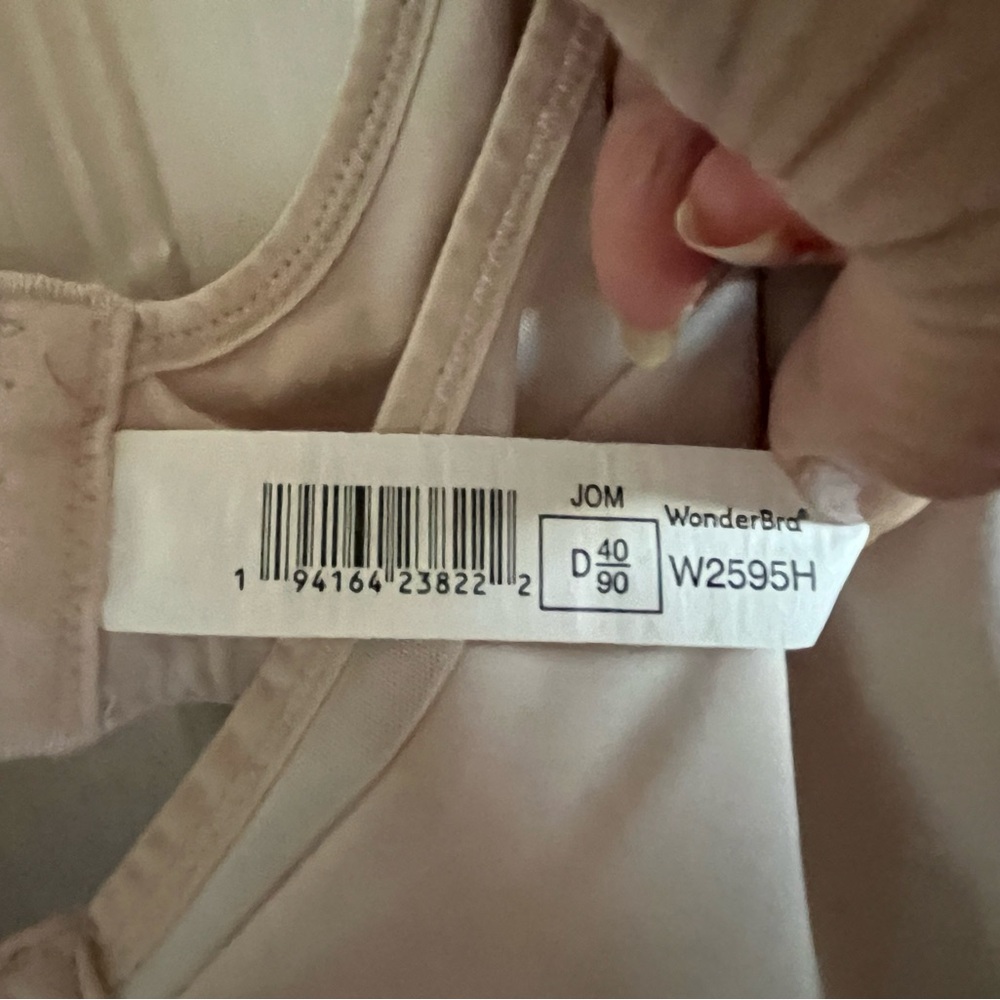 Wonderbra - Picture 2 of 2